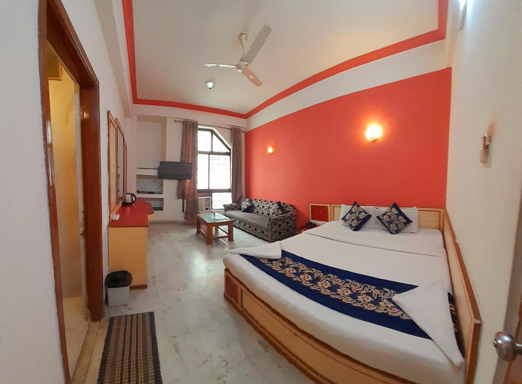 Hotel Indore Palace - Feel At Home Shirdi Buitenkant foto